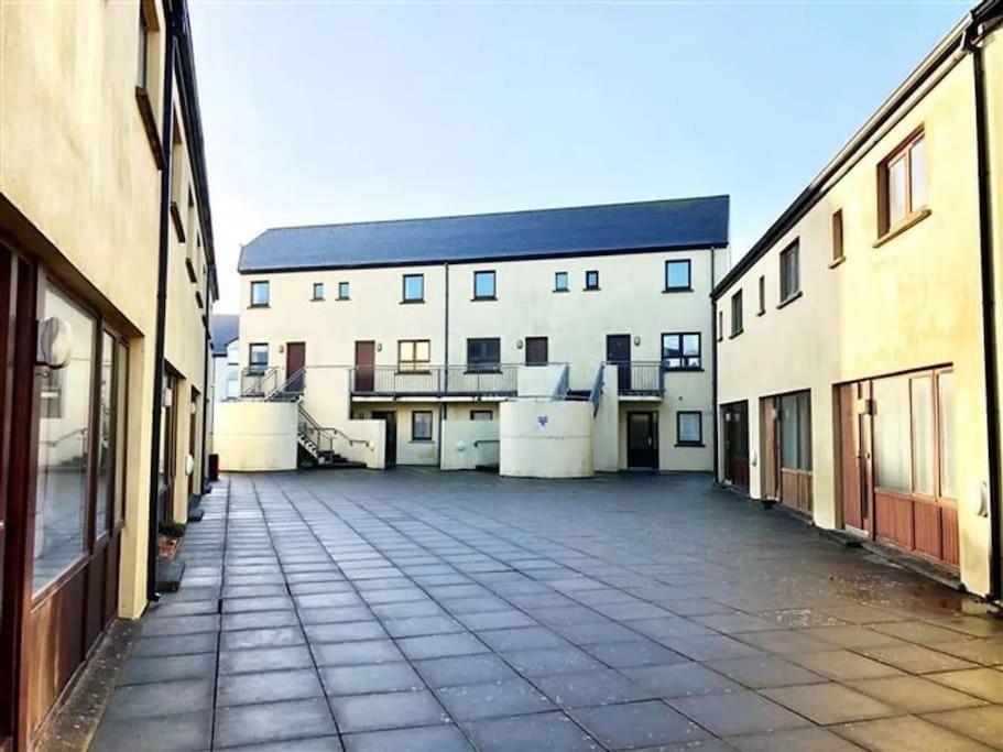 Village Centre Apartment Lahinch Exterior photo