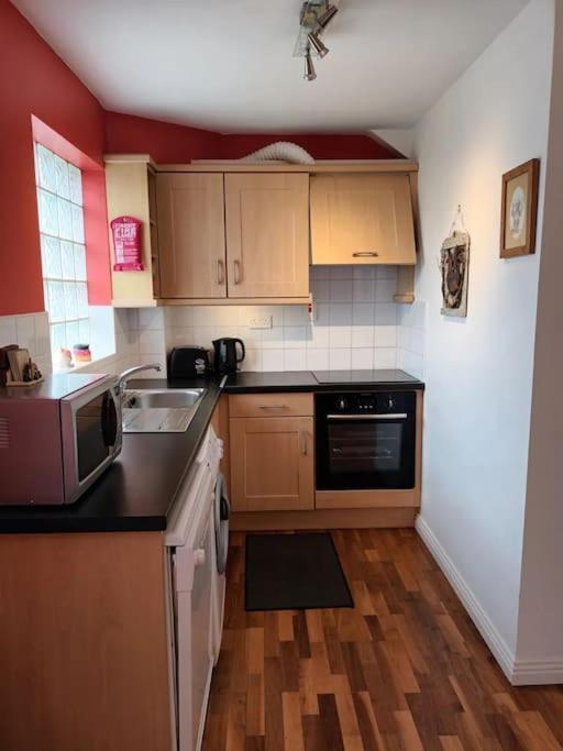 Village Centre Apartment Lahinch Exterior photo